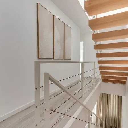 Oceana Townhouse - Cozy 3 Bed Home! 아파트 에스테포나
