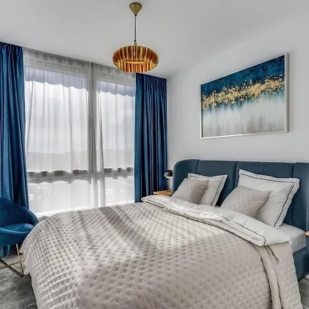 Oceana Townhouse - Cozy 3 Bed Home! 에스테포나