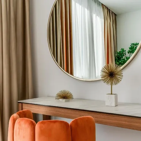 Oceana Townhouse - Cozy 3 Bed Home! 에스테포나