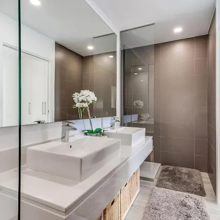아파트 Oceana Townhouse - Cozy 3 Bed Home! *